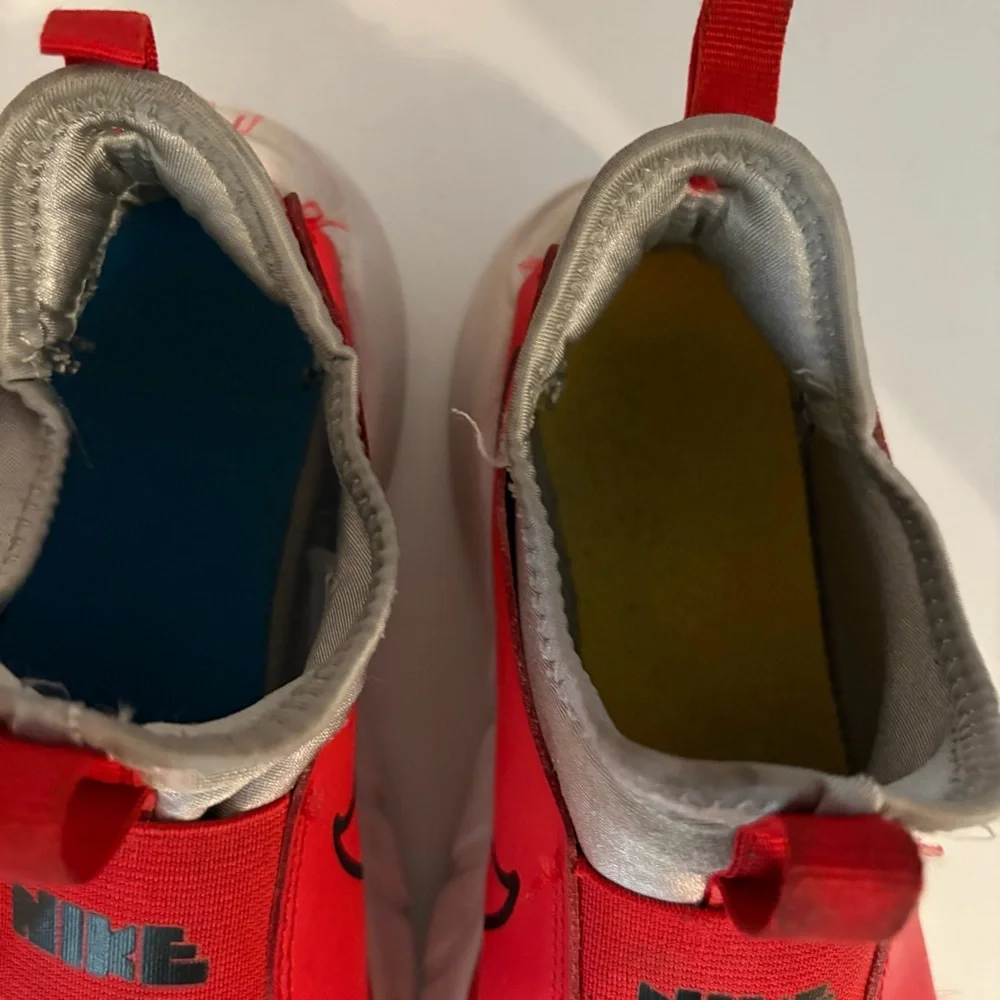 Nike Flex Runner 2 GS Boys Sneaker Shoes Size 5 / 5Y